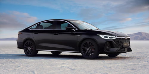 آریزو 8 مشکی در کویر