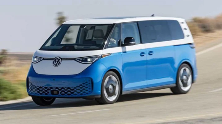 خودروی سال 2025 موتورترند