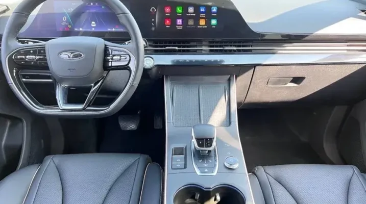 فونیکس AWD