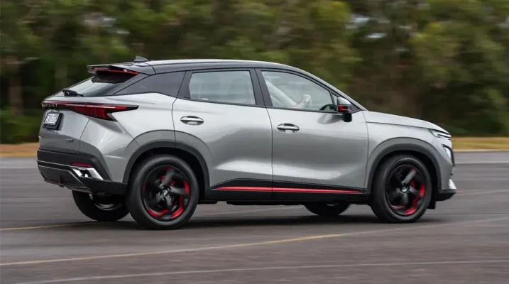 فونیکس AWD