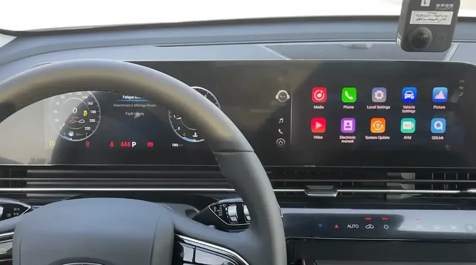 فونیکس FX AWD