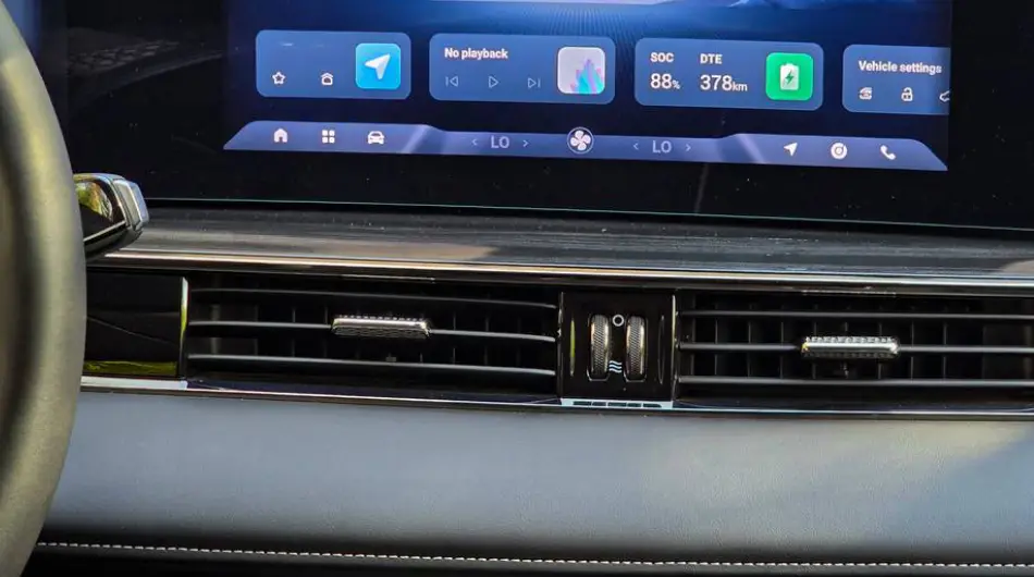 فونیکس FX EV