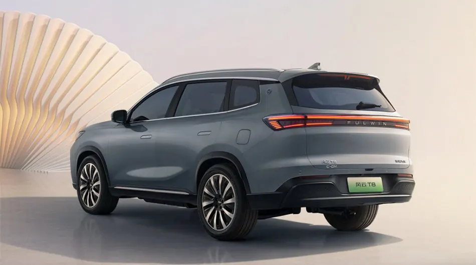 فونیکس F8