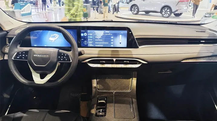 فونیکس F8 پرو